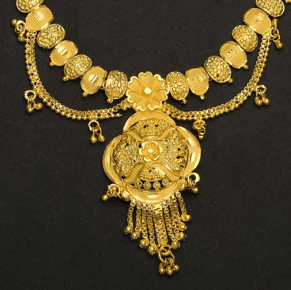 Gold plated necklace with extra lace and ear rings set
