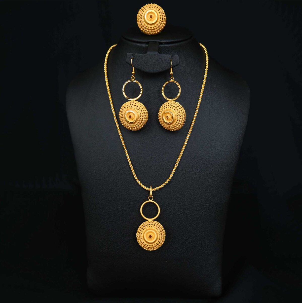 Beautiful gold plated thin chain necklace set with ear rings
